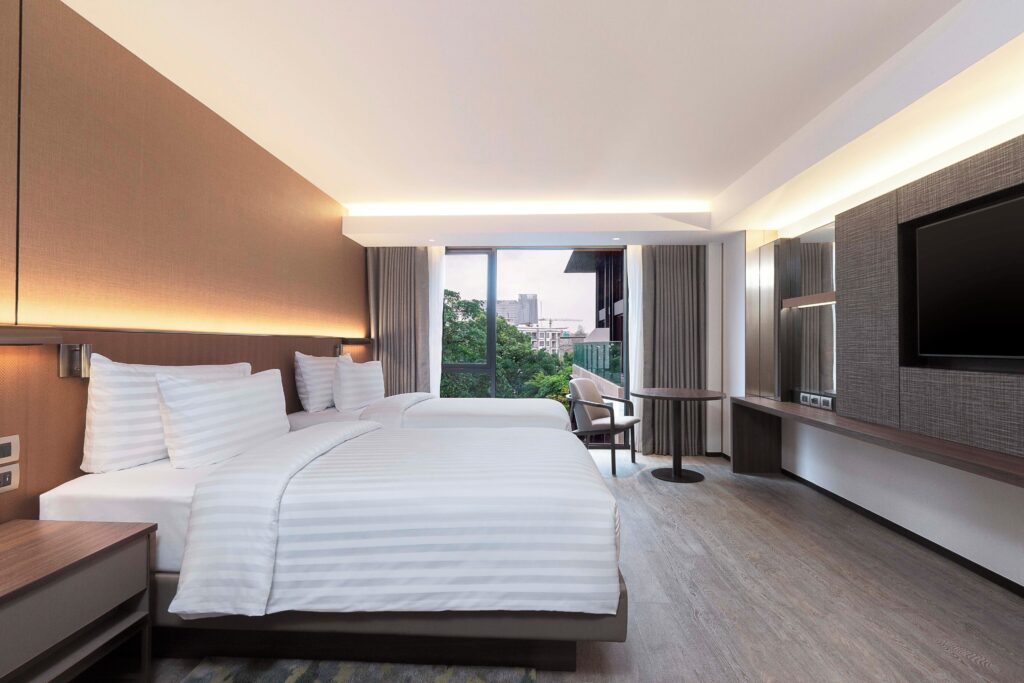 방콕 호텔 추천, 가디나아속호텔