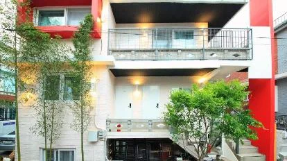 24 게스트하우스 신촌 주변 환경