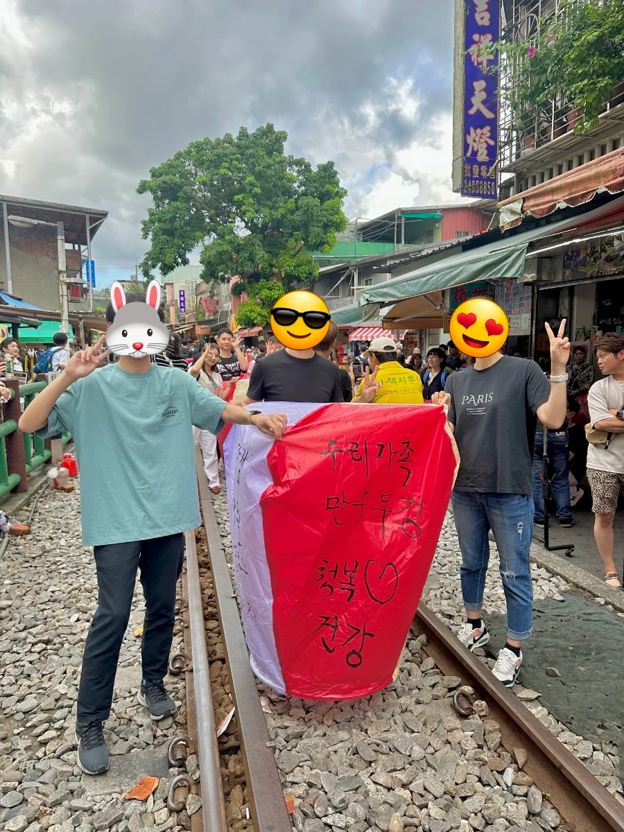 골드 스톤 크레센트 문 라이트 이미지 15
