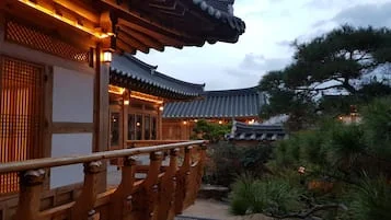 히든힐 불국사 호텔 수영장